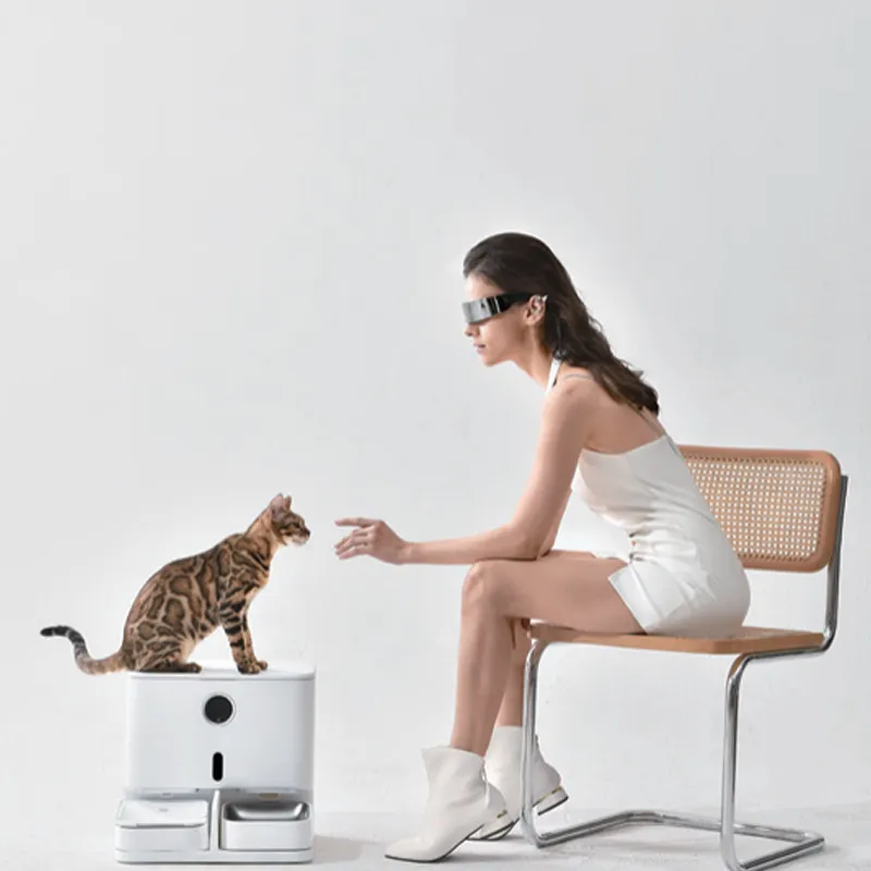 Fournisseur de distributeurs de nourriture intelligents et de fontaines pour animaux